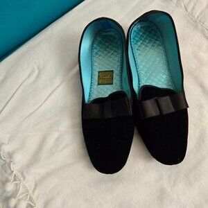 Daniel Green Soft Black Ladies Velvet Slippers